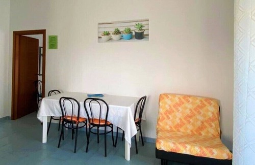 Mondragone Apartment | A FEW STEPS FROM THE SEA!