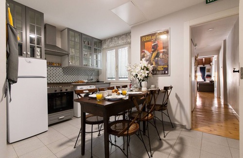 Pamplona City Centre Apartment | A Flavour For The Historical Spanish Setting