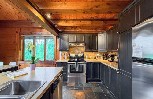 Notre-Dame-de-la-Merci Ski Chalet | A four-season destination: your peaceful retreat in the heart of nature
