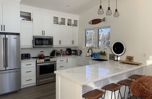 Bracebridge House | A four season Muskoka waterfront paradise