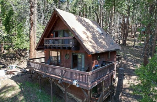Alta Sierra Cabin | A-Frame Cabin in The Sequoias