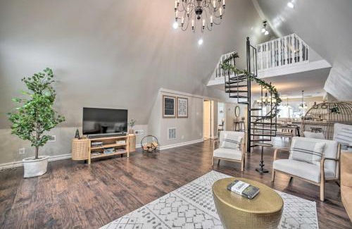 Johnsonville House | A-Frame Cabin with Hot Tub 5 Mi to Waterford!