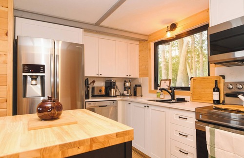 Wiarton Cottage | A Frame Cottage on the Lake - Wiarton, Ontario