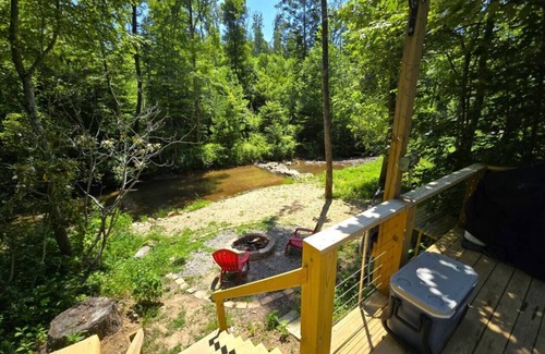 Purlear RV Rental | A-Frame on creek, Near Boone, WIFI, Hot Shower