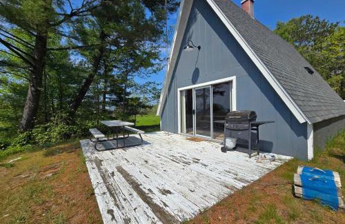 Williamsburg House | A-Frame on East Bay