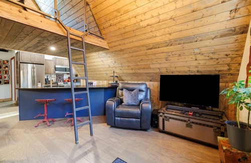 Fort Payne Cabin | A-Frame w/Sauna @ Little River Canyon
