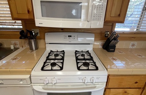 Summit Estates Ski Chalet | A-Frame ~ Walk to Snow Summit - 6 Beds - Fireplace