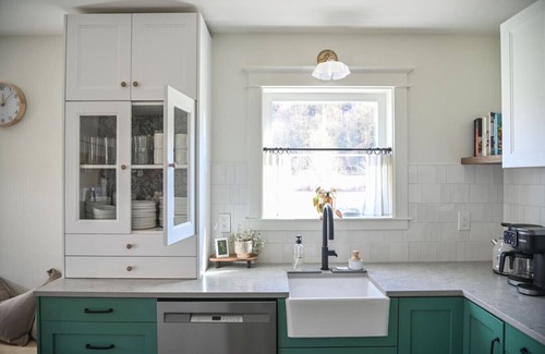 Snohomish House | a Fresh Farmhouse near downtown Snohomish