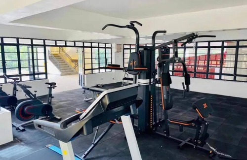Nairobi Apartment | A Garden themed 1-bedroom apartment in Nairobi with WiFi, gym and swimming pool