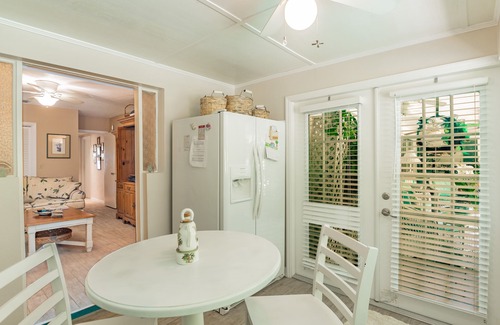 Maitland Cottage | A Gardeners Cottage Home Becomes Your Sanctuary