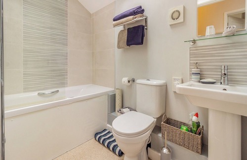 Llancarfan Cottage | A gem in the Welsh countryside.