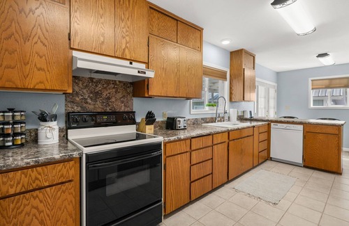 Lewiston House | A Getaway House~ Great For Families