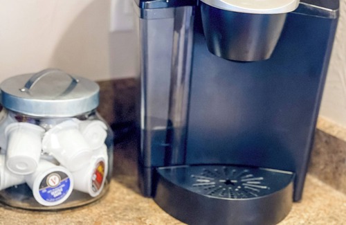 Livingston House | A Glimpse of the Paradise