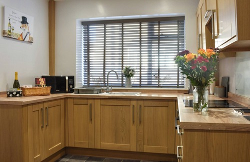 Bishop Auckland Cottage | A gorgeous cottage in a great location for local shops and pubs.