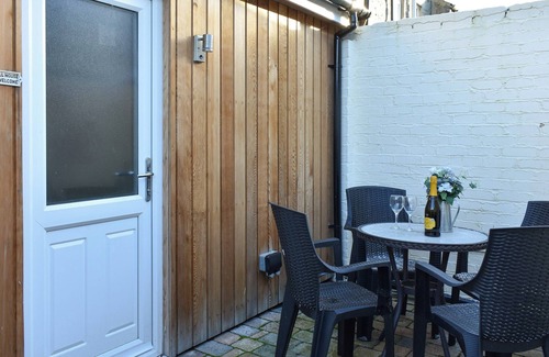 Bishop Auckland Cottage | A gorgeous cottage in a great location for local shops and pubs.