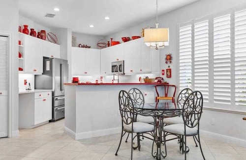 Harbor Links House | A GRAND HARBOR GEM - 1 STORY PATIO HOME IN HARBOR LINKS