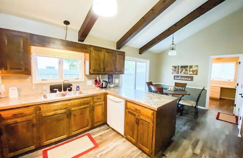 Monett House | A Grand Stay in a Small Town