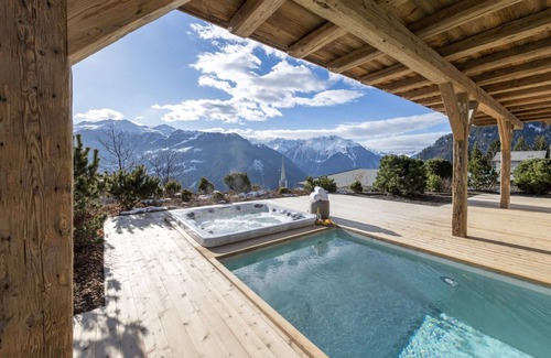 Verbier Ski Chalet | A GRAND VERBIER LUXURY WITH PVT JACUZZI AND POOL