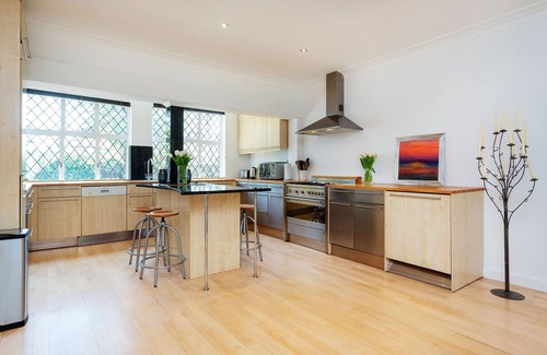West Hill House | A Great Adventure, by Veeve