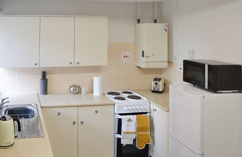 Shipdham Cottage | A great enclosed safe garden to enjoy and short walk to the village pub.