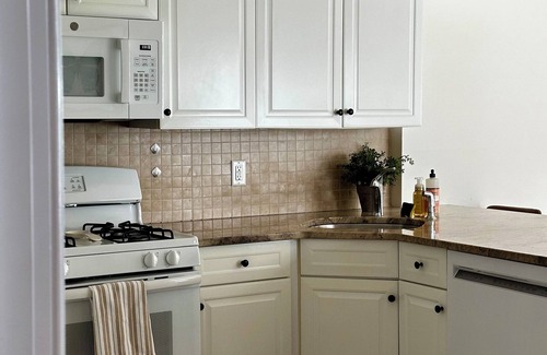 Spring Lake House | “A great family house!” in Spring Lake! 3 blocks from South End Pavilion.