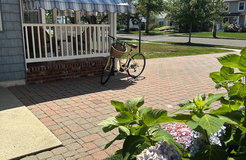 Spring Lake House | “A great family house!” in Spring Lake! 3 blocks from South End Pavilion.