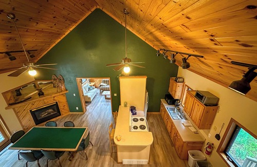 Pepin House | A great gathering place at the lake with beach access + waterfront amenities