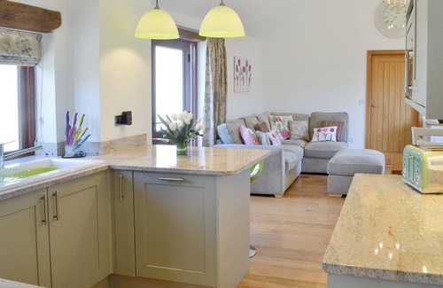 Hartland Cottage | A great location for a family holiday.