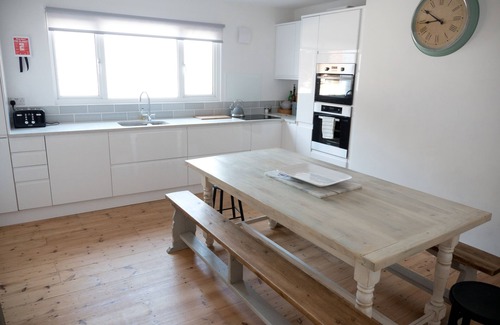 Tenterden Apartment | A great quirky listed in Tenterden high street property, for up-to 8 people