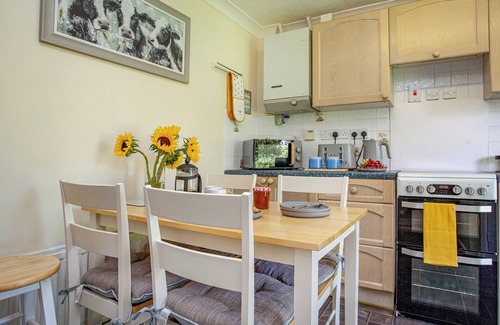 Warbstow Cottage | A great, three-bedroom bungalow, with front and back gardens.