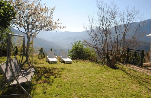 Letia House | A green setting in a village 20 minutes from the beaches