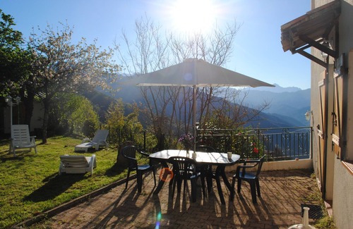Letia House | A green setting in a village 20 minutes from the beaches