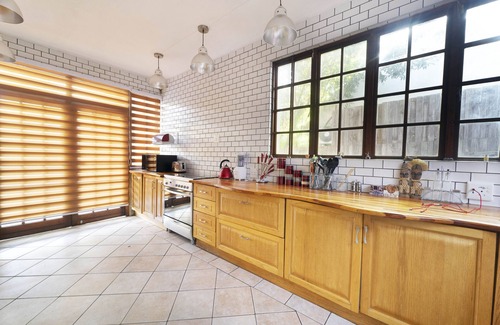 Greater Johannesburg Metropolitan Area House | A Grown-ups' tranquil retreat in Parktown North/Rosebank