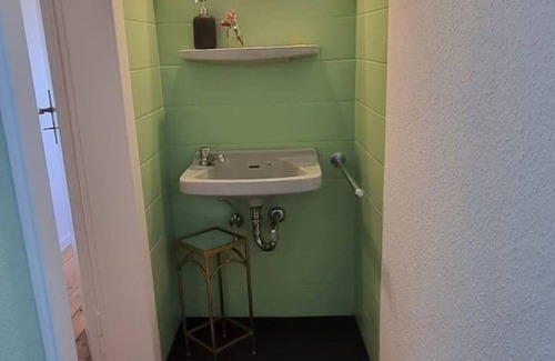 Feste Zons Apartment | A guest at the St. Peter monument