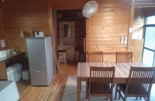 Kami Cottage | A guesthouse that rents out an entire building. It's a very pleasant place in the middle of nowhere. Please feel free to relax with your family and like-minded friends.