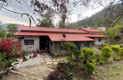 Smanora Range House | A heritage British bungalow beautifully restored as a homestay near Nainital.