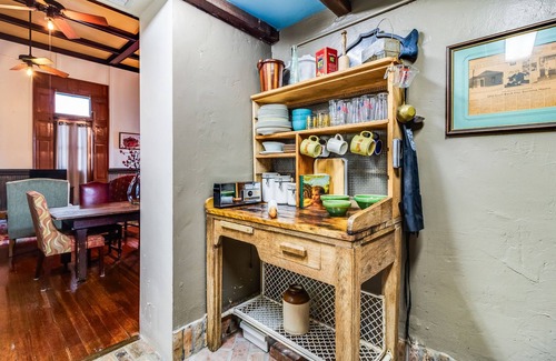 Scott House | A Hidden Gem! Completely Renovated, Historic Bank, Minutes to Lafayette