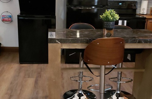 Caddo Heights-South Highlands Apartment | A Hidden Gem located in the heart of town . Close by all Major Hospitals/Eaterys