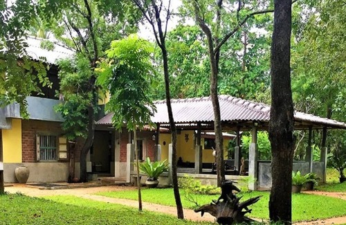 Palugaswewa Hotel | A Hidden place from the busy city to enjoy a calm and quiet stay to