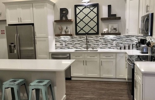 Matador Cabin | A Hip, Cool Urban Oasis in Rural West Texas - Rm 1 (4 rms avail. for rent)