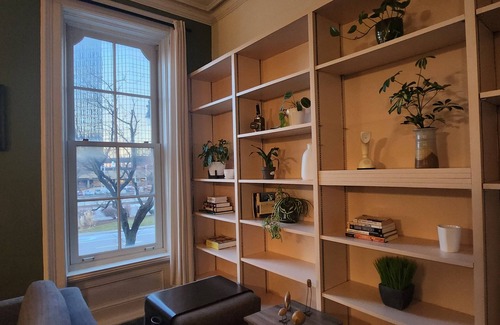 Detroit Apartment | A historic gem w/modern comfort - ideal setting for group stays, & gatherings