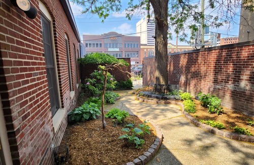 Detroit Apartment | A historic gem w/modern comfort - ideal setting for group stays, & gatherings