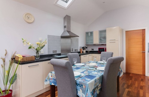 Andreas Cottage | A holiday cottage that sleeps 4 guests in 2 bedrooms