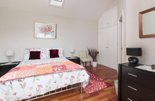 Andreas Cottage | A holiday cottage that sleeps 4 guests in 2 bedrooms