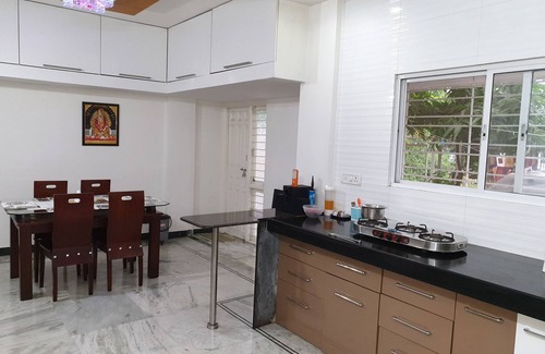 Nashik House | A home away. City centered 3 BHK bungalow.