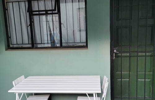 Greater Johannesburg Metropolitan Area Cottage | a home away from home, 12 minutes from international airport