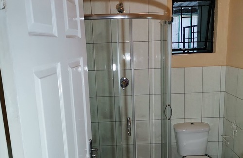 Greater Johannesburg Metropolitan Area Cottage | a home away from home, 12 minutes from international airport