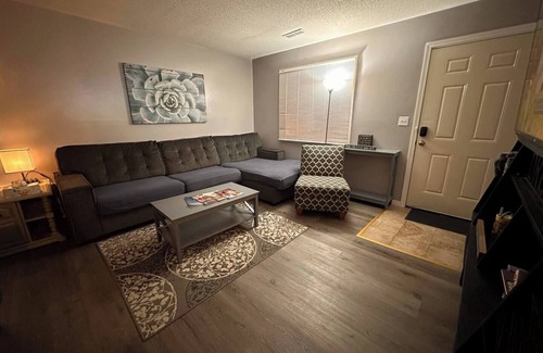 Columbia Apartment | ~A Home Away From Home~Sleeps 8~nn