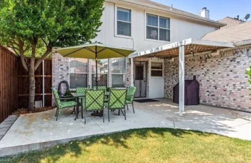 McKinney House | A Home Away From Home