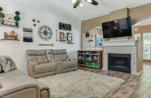 McKinney House | A Home Away From Home